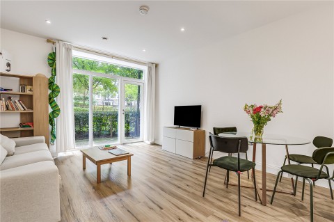 View Full Details for Concord Court, Palladian Gardens, London