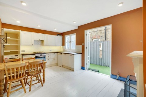 View Full Details for Oaklands Grove, London